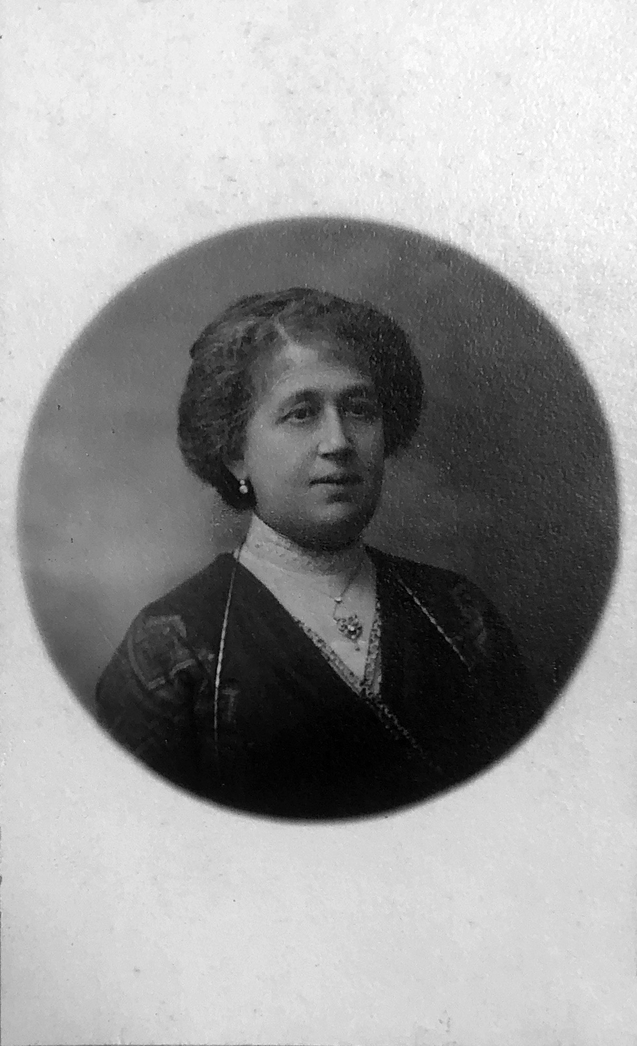 1.Charlotte Stern, um 1900, © Dania Heller