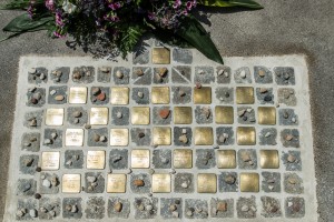 Stolpersteine-Verlegung für 27 ehemalige Schüler des Oeverseegymnasium in Graz am 27.6. 2017