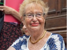 Ruth Rosowski, geb. Schkolnik bei der Stolpersteine-Verlegung am 29. Juni 2018, Foto: Alexander Danner