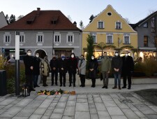 Stolpersteinverlegung für die Familie Sensel am 8.11.2021 in Kindberg ©Stadtgemeinde Kindberg