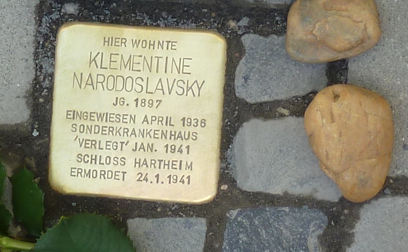 Klementine narodoslavsky_stolpersteinsuedtirolerplatz_detail