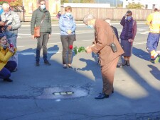 Verlegung der Stolpersteine für die Brüder Tschoggl am 19.10.2020 ©Christian Teichert