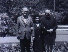 Otmars Familie: Gattin Natasha und die beiden Söhne Robert und David. 
Foto: Otmar Silberstein