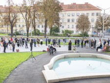 Verlegung von Stolpersteinen vor der Oper Graz am 18.09.2020, ©Laura Steirer / Foto Fischer