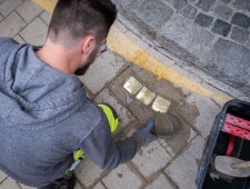 Stolpersteinverlegung für die Familie Weiss am 22.10.2021 ©Alexander Danner