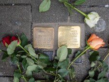 Stolpersteinverlegung für Hertha Mandl-Narodoslavsky am 22.10.2021 ©Alexander Danner