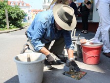 Verlegung Stolpersteine Simon Salzmann, Elsa Salzmann, Harald Salzmann, Foto JJKucek